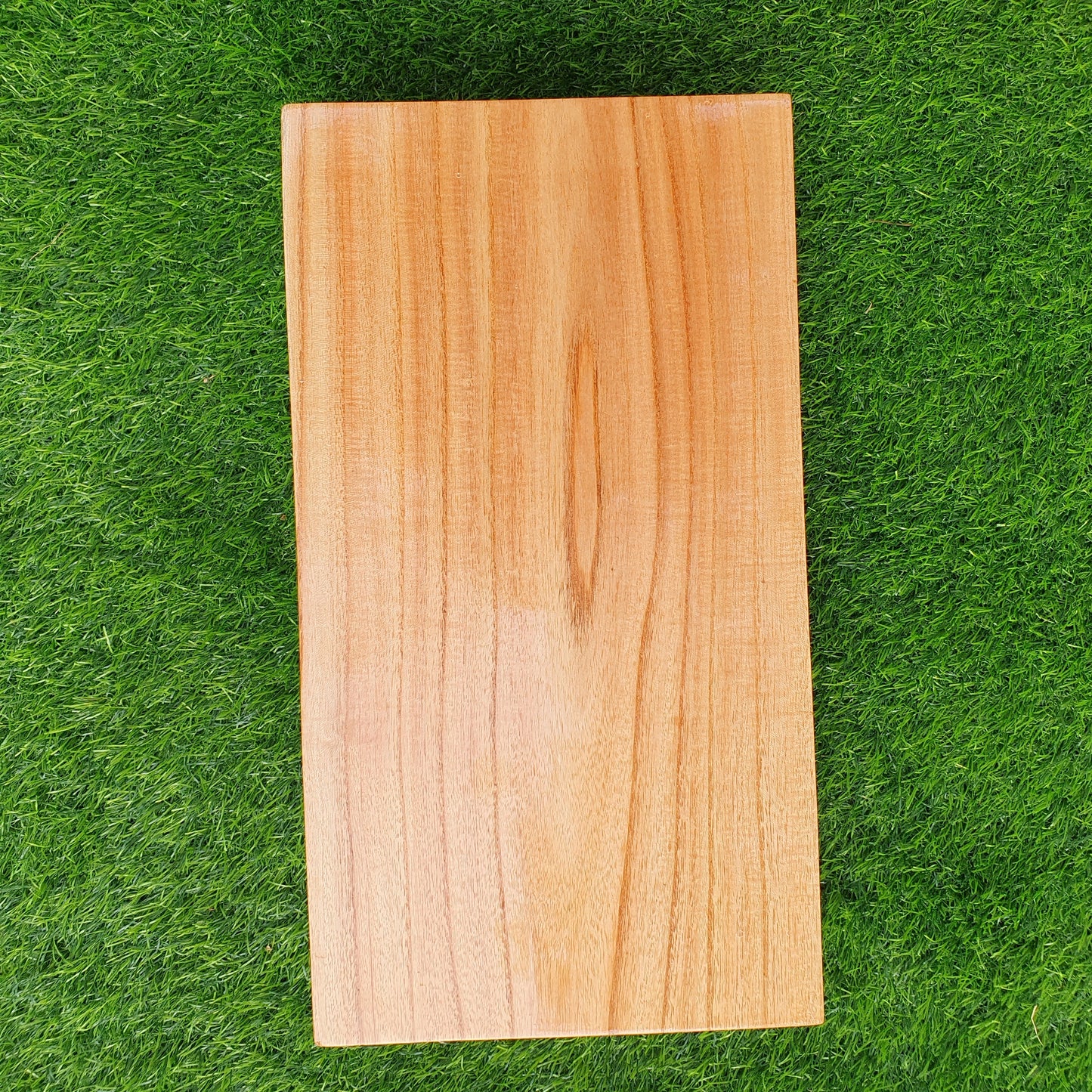 Wooden Cutting Board (D-4)