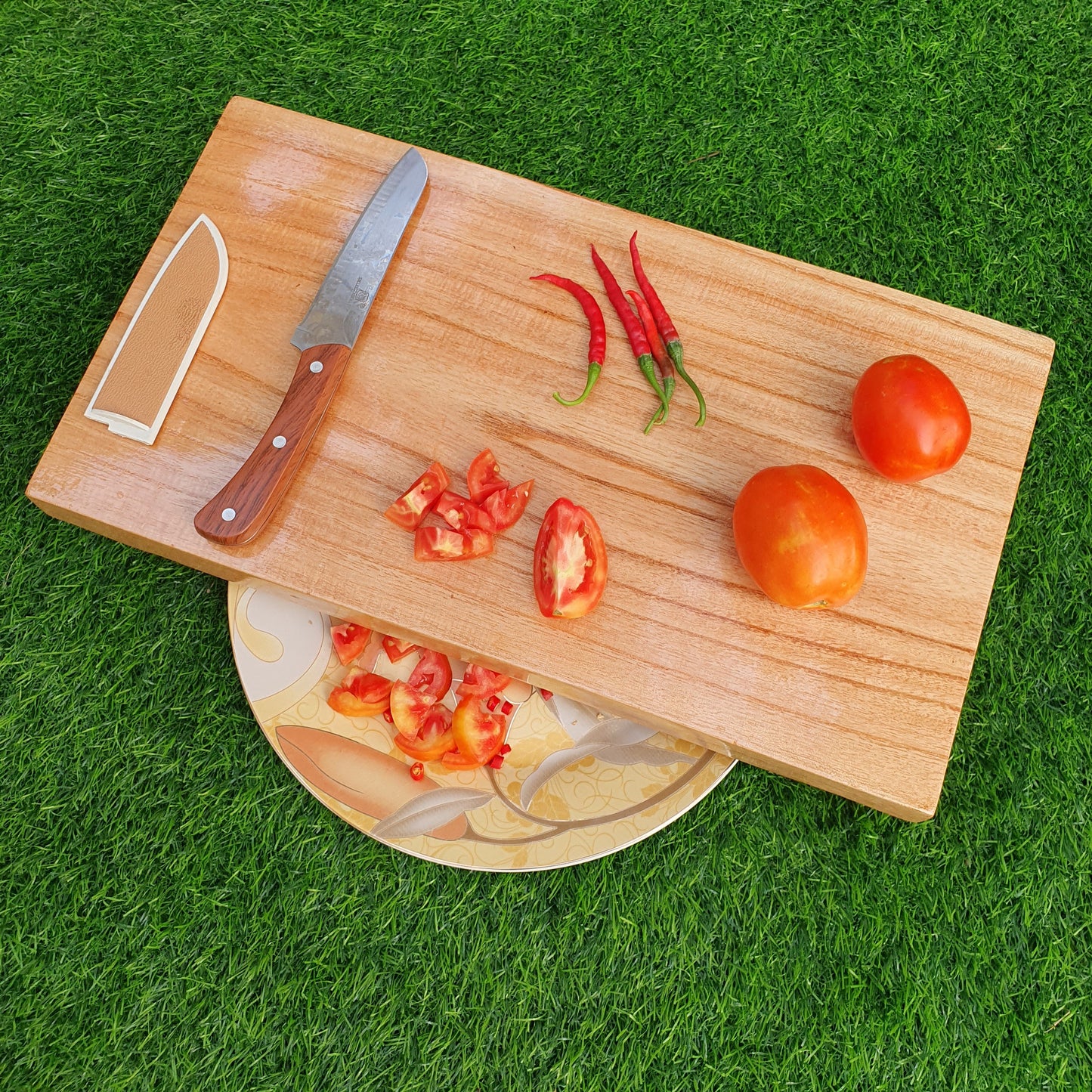 Wooden Cutting Board (D-4)